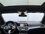 BMW 3-Serie 320i Executive Edition M-Sport Automaat Pano 19 Inch Carplay NL-Auto Uitstraling!