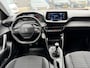 Peugeot 2008 100 Pk. Benzine Active Kenteken JXJ-50-N. * Airco * Cruise Control * Stoelverwarming * Navigatie & Spotify via Apple Carplay / Android Auto * Vingerhoets; Vierde Generatie Eersteklas Service. Al meer dan 100 jaar een begrip in de Brabantse Kempen.