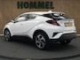 Toyota C-HR 1.8 Hybrid Dynamic - ORIGINEEL NEDERLANDSE AUTO - PARKEERSENSOREN VOOR EN ACHTER - DODEHOEK DETECTIE - ACHTERUITRIJ CAMERA - KEYLESS ENRTY & START - NAVIGATIE - APPLE CARPLAY/ ANDROID AUTO