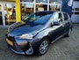 Toyota Yaris 1.5 Hybrid Dynamic All-in prijs!