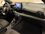 Toyota Yaris 1.5 Hybrid Executive - STOELVERWARMING - KEYLESS ENTRY & START - APPLE CARPLAY/ ANDROID AUTO - LEDEREN BEKLEDING - NAVIGATIE - ACHTERUITRIJ CAMERA - ADAPTIVE CRUISE CONTROL