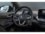 Volkswagen ID.4 77kWh Pro Limited Edition | Trekhaak | Apple Carplay| | 'App-Connect' draadloze smartphone integratie | Achterbank in ongelijke delen neerklapbaar incl. middenarmsteun en doorlaadmogelijkheid | Afstandscontrolesysteem (Front Assist), met voetgangers- en fietsersherkenning
