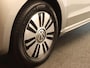 Volkswagen e-Up! e-up! - SOH 88.9%!! - PARKEERSENSOREN ACHTER - ACHTERUITRIJ CAMERA - STOELVERWARMING - VOORRUIT VERWARMING - HALF LEDEREN BEKLEDING - GETINTE ACHTERRAMEN - CRUISE CONTROL - BLUETOOTH - 1 FASEL LADEN - SNELWEGLAAD MOGELIJKHEID