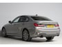 BMW 3-Serie 320e M-sport | head-up | achteruitrijcamera | keyless entry | laser led | dodehoek detectie | apple carplay | 1e eig
