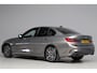 BMW 3-Serie 320e M-sport | head-up | achteruitrijcamera | keyless entry | laser led | dodehoek detectie | apple carplay | 1e eig
