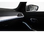 BMW 3-Serie 320e M-sport | head-up | achteruitrijcamera | keyless entry | laser led | dodehoek detectie | apple carplay | 1e eig