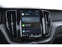 Volvo XC60 T6 350PK Automaat Plug-in hybrid AWD Ultra Bright Head-up display/ Harman Kardon audio/ BLIS/ Elektrischbedienbare stoelen met geheugen/ Moritz Leder/ Panoramadak/ Adaptive cruise control/ Pilot assist/ Apple Carplay/ Android auto/