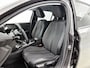 Peugeot 208 Allure Pack 100pk | Navigatie | Achteruitrijcamera | 3D Cockpit | Climate Control | Cruise Control | Parkeersensoren | Keyless | Apple Carplay / Android Auto | DAB+ radio | Armsteun | Led koplampen | Bluetooth | Elektrisch inklapbare spiegels | Donker getint glas | 16" lichtmetalen velgen |
