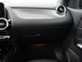 Mercedes-Benz B-klasse 180 Advantage Automaat / Navi / Cruise / Parkeersensoren / Camera / Stoelverwarming