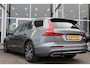 Volvo V60 T6 Recharge AWD R-Design | Harmon Kardon Audio | Achteruitrij cam. | Trekhaak | Stoel/stuur verw. |
