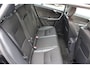 Volvo V60 T3 Momentum | Dealer onderhouden | Trekhaak | Parkeer sensoren voor en achter| Bluetooth verbinding |