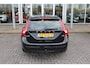 Volvo V60 T3 Momentum | Dealer onderhouden | Trekhaak | Parkeer sensoren voor en achter| Bluetooth verbinding |