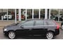 Volvo V60 T3 Momentum | Dealer onderhouden | Trekhaak | Parkeer sensoren voor en achter| Bluetooth verbinding |