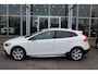 Volvo V40 Cross Country T3 Momentum | Lage KM stand | Cruise Control | Achteruitrij Camera |