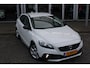Volvo V40 Cross Country T3 Momentum | Lage KM stand | Cruise Control | Achteruitrij Camera |