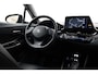 Toyota C-HR 1.8 Hybrid Style | Trekhaak | Dodehoek detectie | Leder | Navigatie | JBL | Stoel-/stuurverwarming | Keyless | Adaptive Cruise | Full LED | Clima | Parkeersensoren voor/achter | Camera | 18 inch