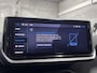 Peugeot e-208 Allure Avantage EV 51kWh 156pk AUTOMAAT | WARMTEPOMP | CAMERA | ADAPTIEVE CRUISE CONTROL | DODEHOEKBEW. |