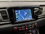 Kia Niro Hybrid 1.6 GDi DynamicLine 142Pk Automaat (APPLE CARPLAY, NAVIGATIE, LEDER, CAMERA, SPORTSTOELEN, XENON, PARKEERSENSOREN, NIEUWE APK, NIEUWSTAAT)