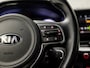 Kia Niro Hybrid 1.6 GDi DynamicLine 142Pk Automaat (APPLE CARPLAY, GROOT NAVI, CAMERA, LEDER, SPROTSTOELEN, ADAPTIVE CRUISE, GETINT GLAS, TREKHAAK, NIEUWSTAAT)