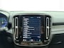 Volvo XC40 Recharge P8 408PK AWD R-Design / Keyless entry / Elek achterklep / Semi elektrische trekhaak / PDC achter / Nubuck bekleding / Google navigatie.
