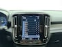 Volvo XC40 Recharge P8 408PK AWD R-Design / Keyless entry / Elek achterklep / Semi elektrische trekhaak / PDC achter / Nubuck bekleding / Google navigatie.
