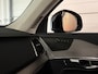 Volvo XC90 T8 AWD Recharge Ultra Ultimate Dark | Luchtvering | Trekhaak | All Season banden | 360 Camera | Head-Up Display | Harman Kardon | 455pk | Adaptieve Cruise Control | Standkachel met Volvo On Call App | Stoelverwarming voor+achter | Stuurwielverwarming | Schuifdak | Full LED Meesturende koplampen | Pilot Assist | BLIS Dode Hoek Detectie | Alcantara hemelbekleding | Lederen zonnekleppen en handgrepen | Elektrische voorstoelen geheugen | Lederen bekleding | Zitting verlenging voorstoelen | Lederen dashboard | 20 Inch | Google Infotainment | Keyless Drive | Privacy Glass | Elektrisch bedienbare achterklep | Geïntegreerd kinderzitje achterin | Geïntegreerde zongordijnen achterportieren | Verlichte instaplijsten | 7-Persoons | 4-Zone Climate Control | DAB Radio | Apple Carplay/Android Auto | Alarm Klasse III | Draadloos telefoon opladen | Denim Blue Metallic |