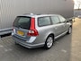Volvo V70 2.0F Leer/Stof, Stoelvw, 189Dkm. Clima, Carkit, CC, PDC, LM, Trekh,  nw. APK – Inruil Mogelijk –