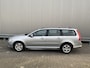 Volvo V70 2.0F Leer/Stof, Stoelvw, 189Dkm. Clima, Carkit, CC, PDC, LM, Trekh,  nw. APK – Inruil Mogelijk –