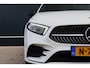 Mercedes-Benz A-klasse 250 e Business Solution AMG Line Automaat | Widescreen | Sfeerverlichting | Camera | 18 Inch | Night pakket