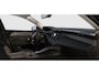 Peugeot 308 Allure | Elektrische parkeerrem | Extra getinte achterste zijruiten en achterruit | ISOFIX-bevestigingspunten voor drie kinderzitjes. Op de passagiersstoel en de buitenste zitplaatsen van de achterbank