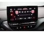 Volkswagen ID.4 First 77 kWh SOH 94,2% | Trekhaak | Camera | Navigatie | Carplay&Android | Stuur/Stoelverwarming