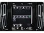 Volvo XC40 T5 Recharge Plus Dark - IntelliSafe Assist - Harman/Kardon audio - Adaptieve LED koplampen - Parkeercamera achter - Parkeersensoren voor & achter - Draadloze tel. lader - Extra getint glas - Elektr. inklapbare trekhaak - 19' LMV