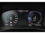 Volvo XC40 T5 Recharge Plus Dark - IntelliSafe Assist - Harman/Kardon audio - Adaptieve LED koplampen - Parkeercamera achter - Parkeersensoren voor & achter - Draadloze tel. lader - Extra getint glas - Elektr. inklapbare trekhaak - 19' LMV