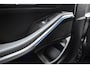 BMW 3-Serie 320i High Executive / Carplay / Keyless / Navi / Parkeersensoren v+a / Stoelverwarming / 17'' LM