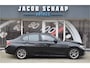 BMW 3-Serie 320i High Executive / Carplay / Keyless / Navi / Parkeersensoren v+a / Stoelverwarming / 17'' LM