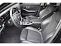 BMW 3-Serie 320i High Executive / Carplay / Keyless / Navi / Parkeersensoren v+a / Stoelverwarming / 17'' LM