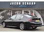 BMW 3-Serie 320i High Executive / Carplay / Keyless / Navi / Parkeersensoren v+a / Stoelverwarming / 17'' LM