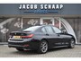 BMW 3-Serie 320i High Executive / Carplay / Keyless / Navi / Parkeersensoren v+a / Stoelverwarming / 17'' LM