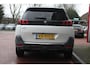 Peugeot 5008 1.2 PureTech *Allure* 7-Pers. | Trekhaak | Camera | Carplay | Stoelverwarming | Navigatie | Cruise & Climate Control | PDC | Privacy |