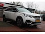 Peugeot 5008 1.2 PureTech *Allure* 7-Pers. | Trekhaak | Camera | Carplay | Stoelverwarming | Navigatie | Cruise & Climate Control | PDC | Privacy |