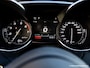 Alfa Romeo Giulia 2.0T SUPER Automaat Leer Panoramadak Navi 19inch 200PK