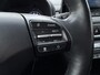 Hyundai Kona 1.6 GDI HEV 140pk Premium | LEDEREN BEKLEDING | TREKHAAK | 18'' 2-TONE LMV | HEAD UP DISPLAY | ADAPTIVE CRUISE | STOELVERW. VOOR EN ACHTER | STUURVERWARMING | STOELVERKOELING VOOR |