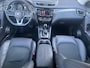 Nissan Qashqai 1.3 DIG-T Tekna / Dealer Onderhouden / Trekhaak 1500 KG / Half Lederen Bekleding / Navigatie / Stoelverwarming / 360 Graden Camera / Adaptive Cruise Control / Climate Control / Apple CarPlay/Android Auto / Elektrische Stoelverstelling /