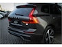 Volvo XC60 2.0 T6 Plug-in hybrid AWD Ultimate Black Edition - Panorama | Memory | Elek. Trekhaak | Stuurverwarming