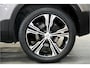 Volvo XC40 1.5 T5 Recharge 193kW/262pk DCT7 Inscription EL.TREKHAAK + BLIS + CAMERA + LEER + NAVI SENSUS + SPORTSTOELEN + CRUISE CONTROL + LANE ASSIST + LENDESTEUN + DAB AUDIO + KEYLESS ENTRY&GO + LED KOPLAMPEN + MISTLAMPEN + PARKSENSOREN + 19" LM-VELGEN!!