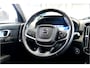 Volvo XC40 1.5 T5 Recharge 193kW/262pk DCT7 Inscription EL.TREKHAAK + BLIS + CAMERA + LEER + NAVI SENSUS + SPORTSTOELEN + CRUISE CONTROL + LANE ASSIST + LENDESTEUN + DAB AUDIO + KEYLESS ENTRY&GO + LED KOPLAMPEN + MISTLAMPEN + PARKSENSOREN + 19" LM-VELGEN!!