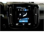 Volvo XC40 1.5 T5 Recharge 193kW/262pk DCT7 Inscription EL.TREKHAAK + BLIS + CAMERA + LEER + NAVI SENSUS + SPORTSTOELEN + CRUISE CONTROL + LANE ASSIST + LENDESTEUN + DAB AUDIO + KEYLESS ENTRY&GO + LED KOPLAMPEN + MISTLAMPEN + PARKSENSOREN + 19" LM-VELGEN!!