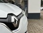 Renault Zoe R135 Intens Business 52 kWh | Dealer onderhouden | Snelladen CCS | Grootscherm navigatie | Lage kilometerstand!! | SoH waarde 96% | Batterijkoop | Inclusief Batterij |
