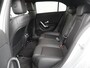 Mercedes-Benz A-klasse 180 Business Solution AMG - Navigatie - Camera - Stoelverwarming - LED koplampen