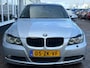 BMW 3-Serie Touring 318i Business Line | Trekhaak | Parkeer Sensoren | Sportstoelen | Navi | Cruise